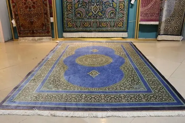 فرش ابریشم قم
